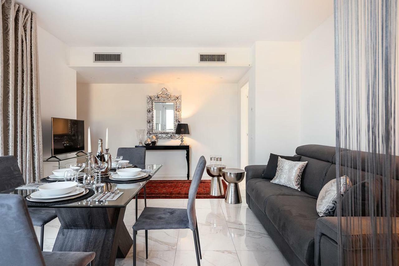 Villa Bianca Luxury Apartments Дезенцано-дель-Гарда Экстерьер фото